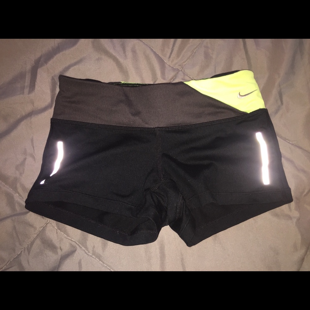 XS Nike Pro Spandex Shorts